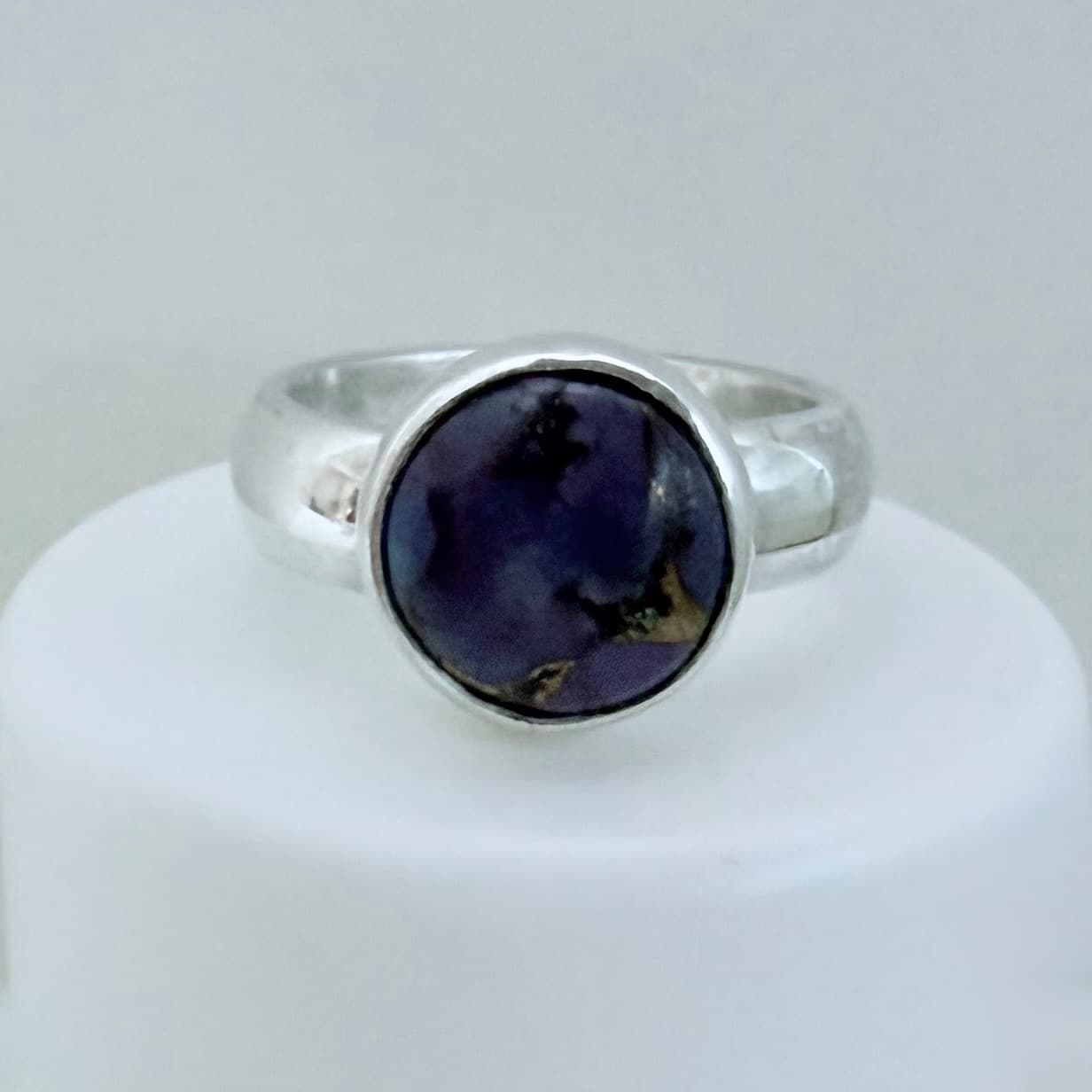 Sugilite cabochon ring